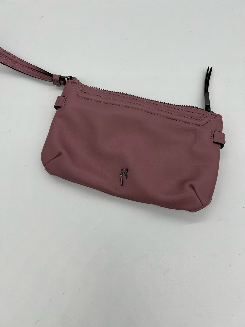 Simply Vera Wang Wristlet Clutch in Dusty Rose
